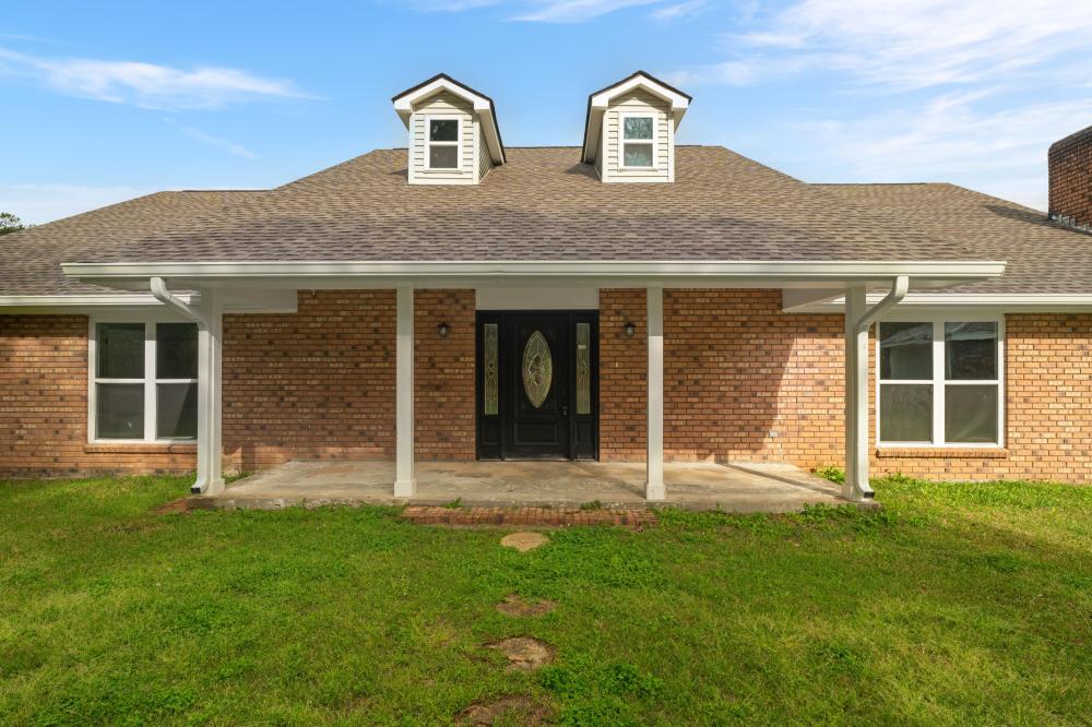 Currently Displayed Property Photo