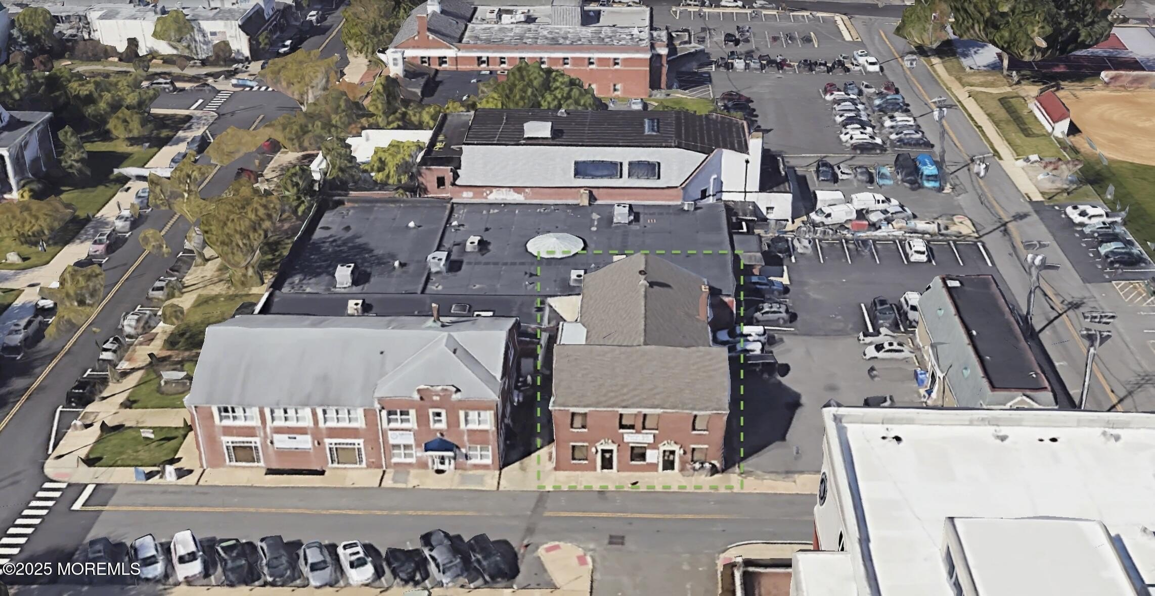 Currently Displayed Property Photo