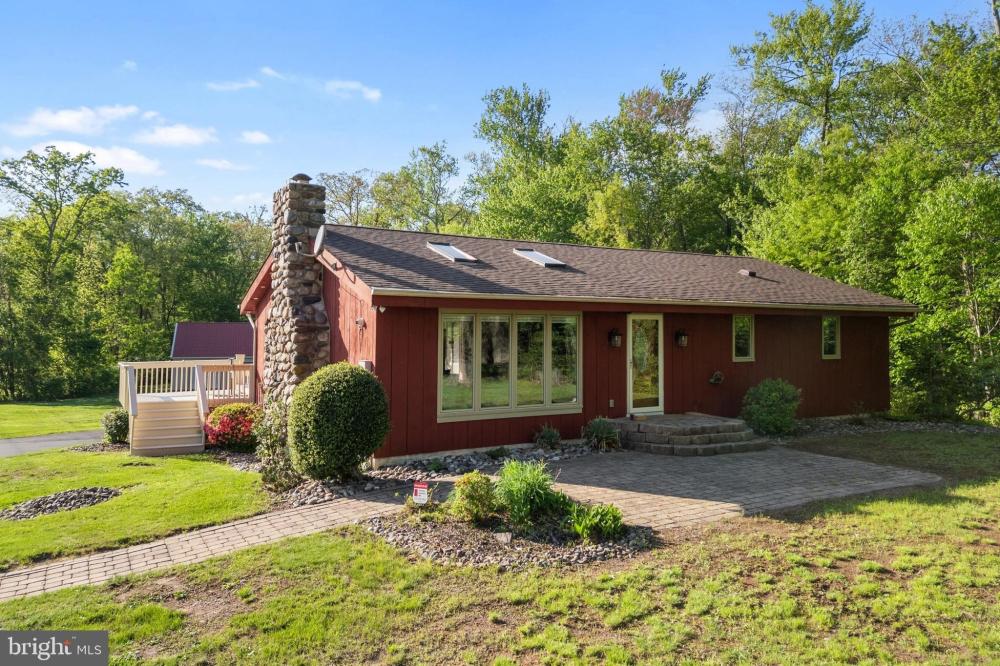 Currently Displayed Property Photo