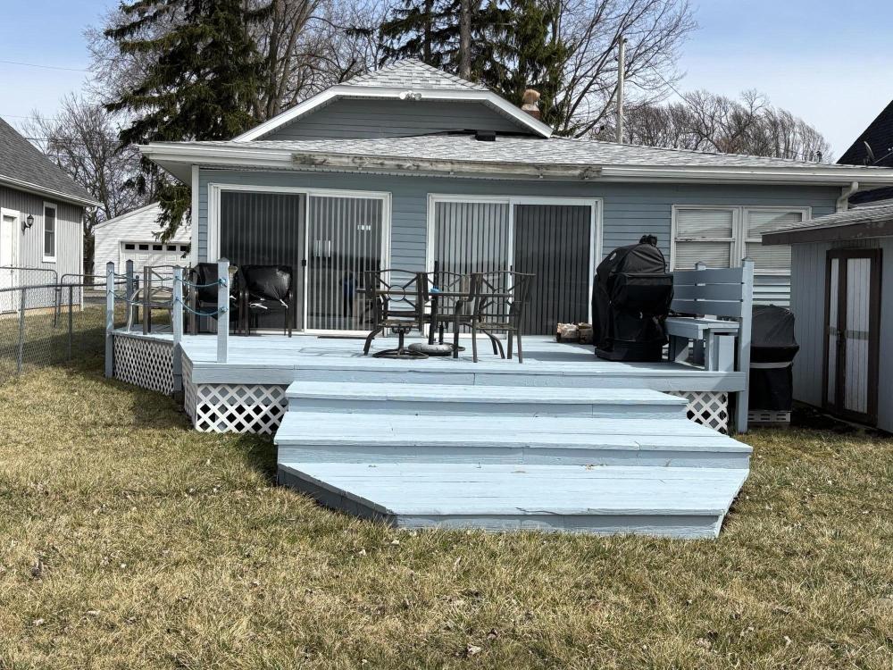 Currently Displayed Property Photo