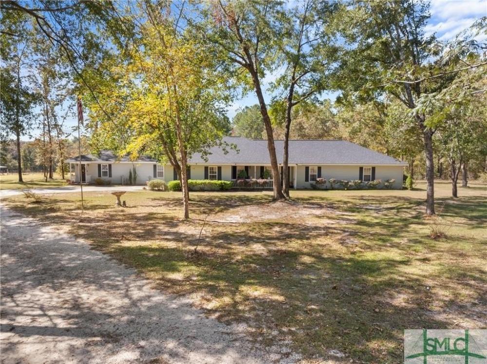 Currently Displayed Property Photo