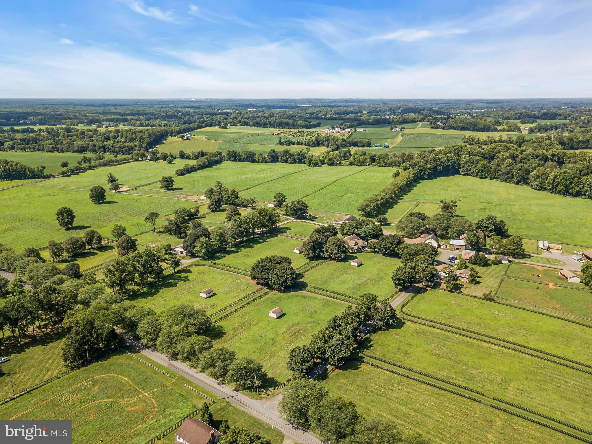 Currently Displayed Property Photo