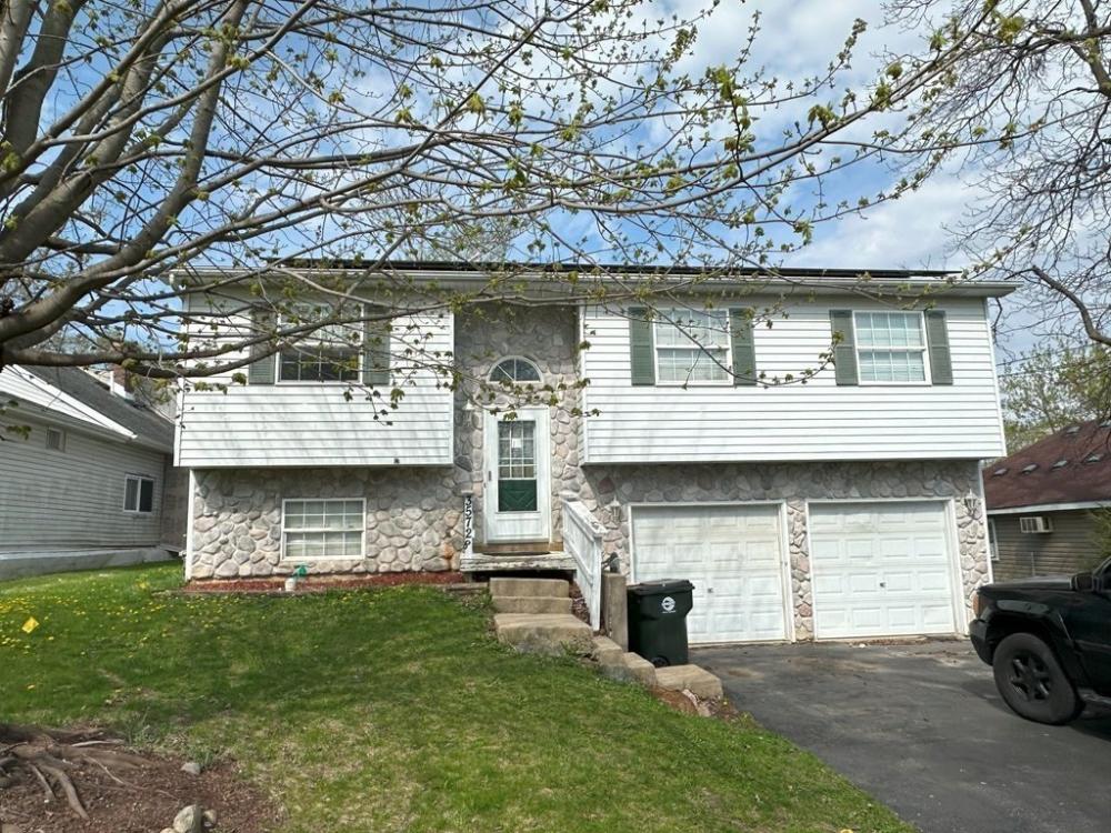 Currently Displayed Property Photo