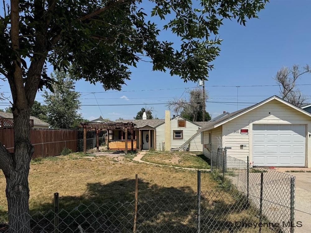 Currently Displayed Property Photo