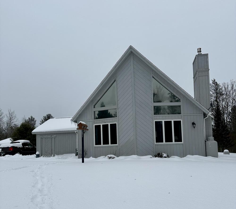 Currently Displayed Property Photo