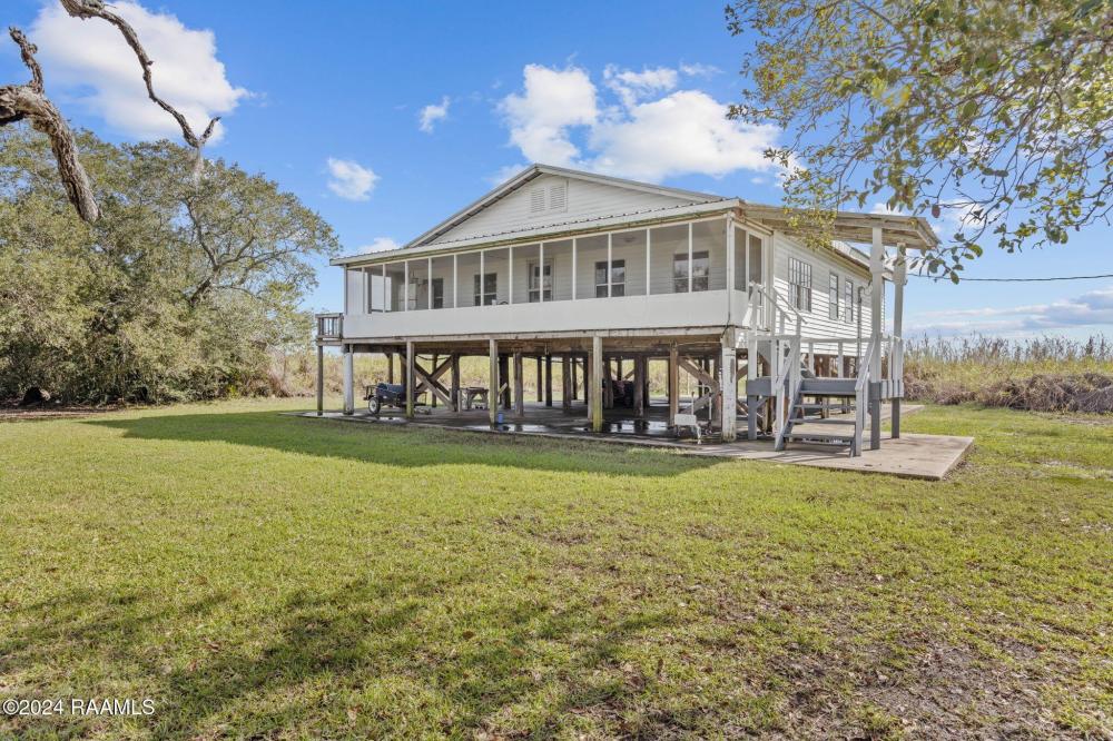 Currently Displayed Property Photo