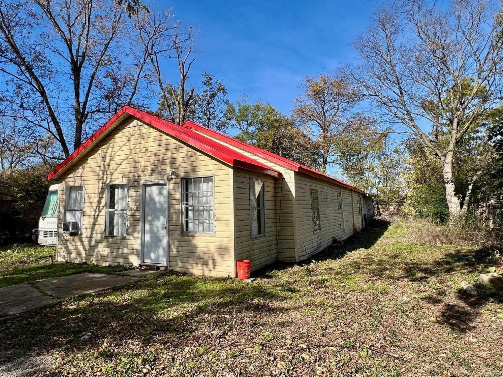 Currently Displayed Property Photo