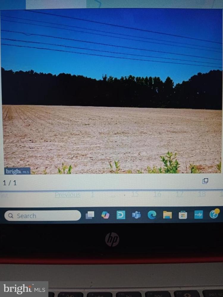 Currently Displayed Property Photo