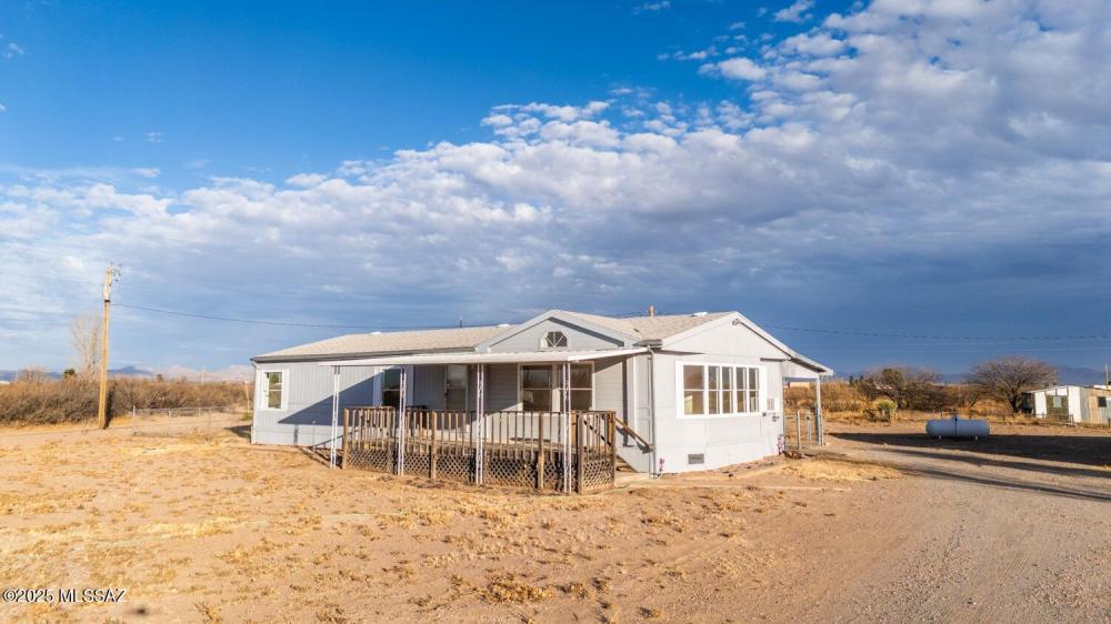 Currently Displayed Property Photo