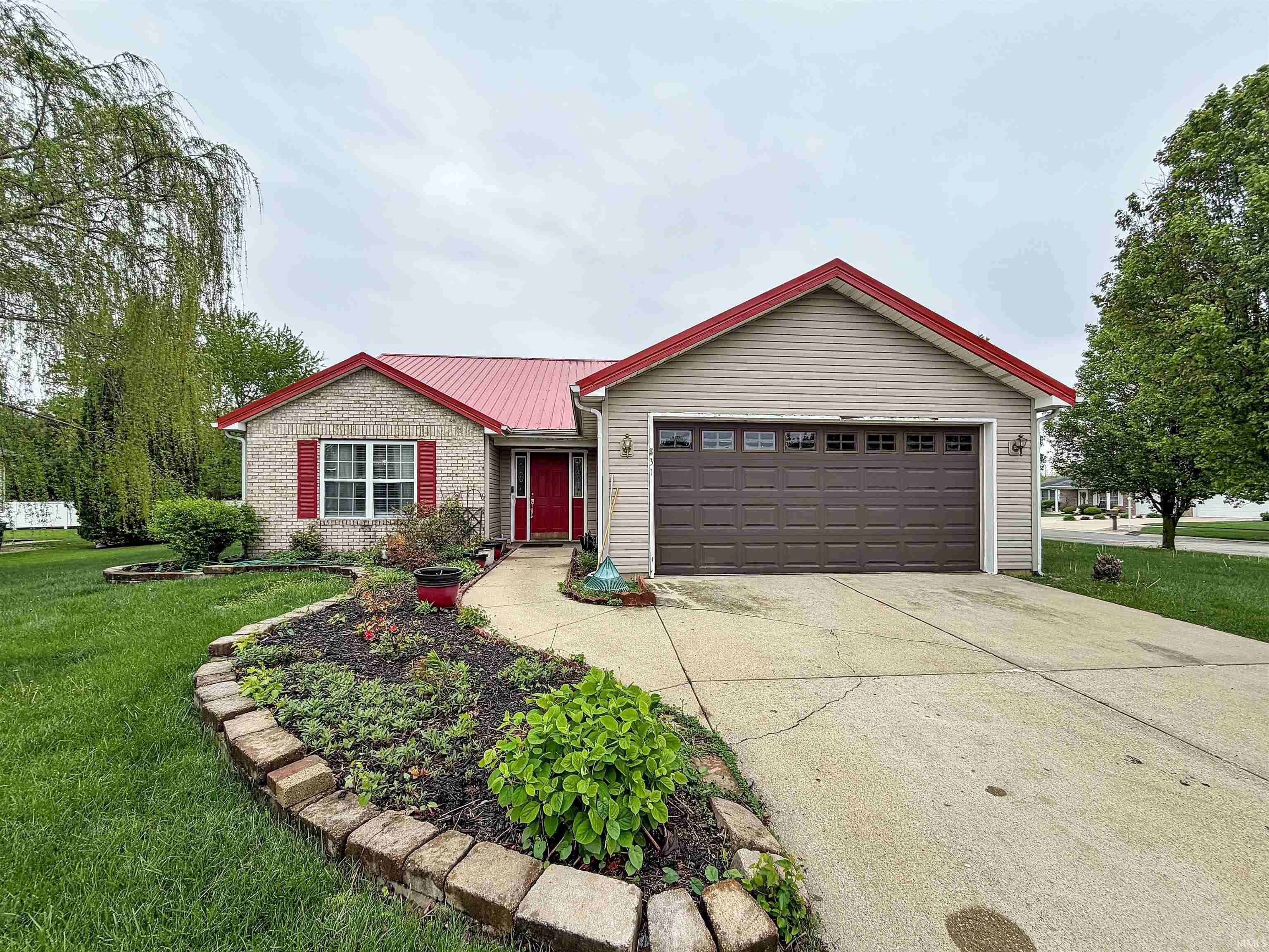 Currently Displayed Property Photo