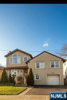 Currently Displayed Property Photo