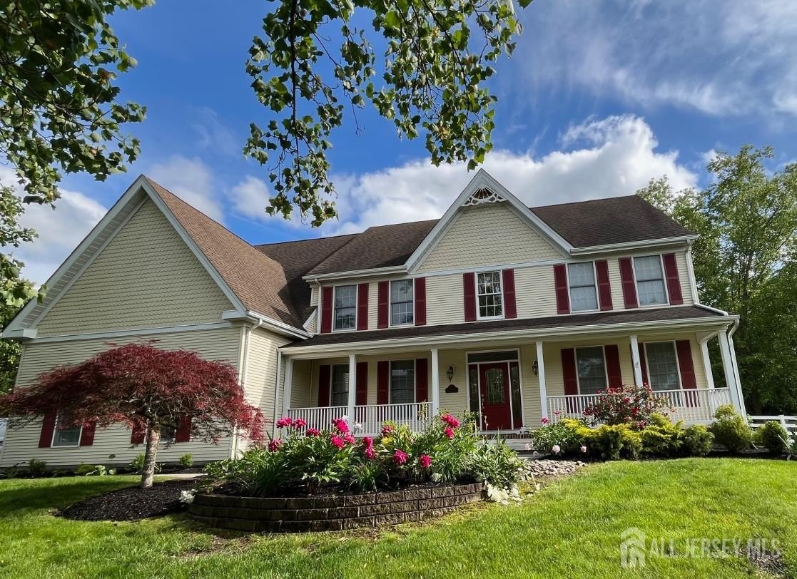 Currently Displayed Property Photo