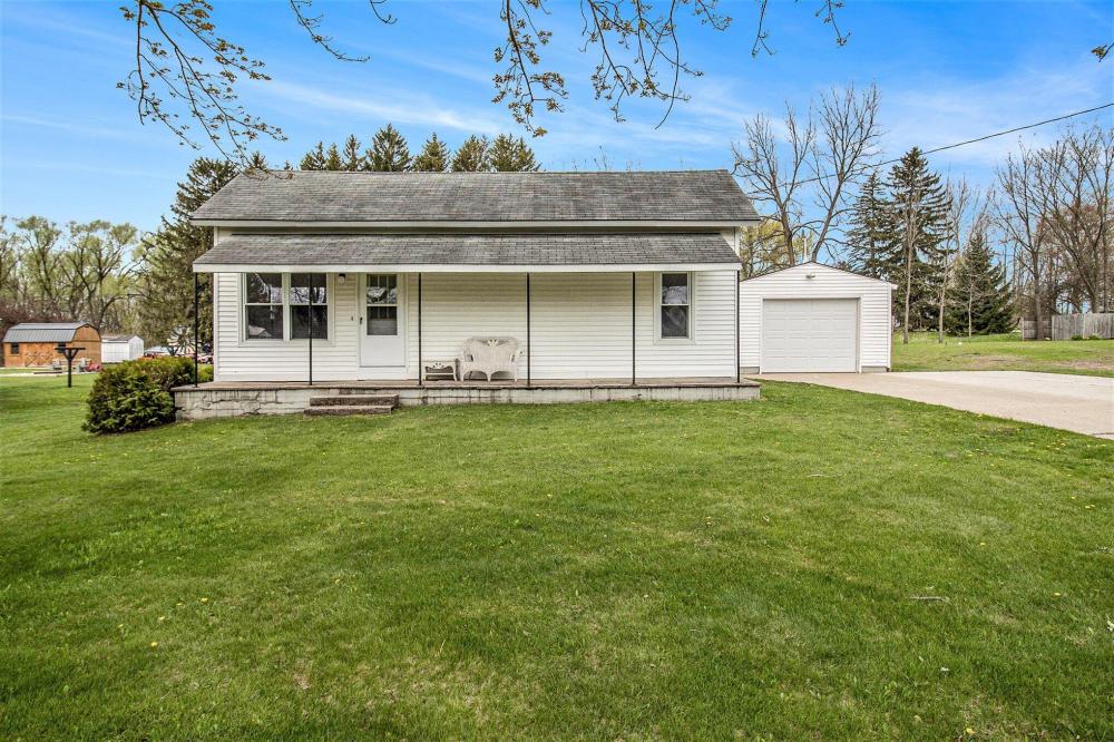 Currently Displayed Property Photo