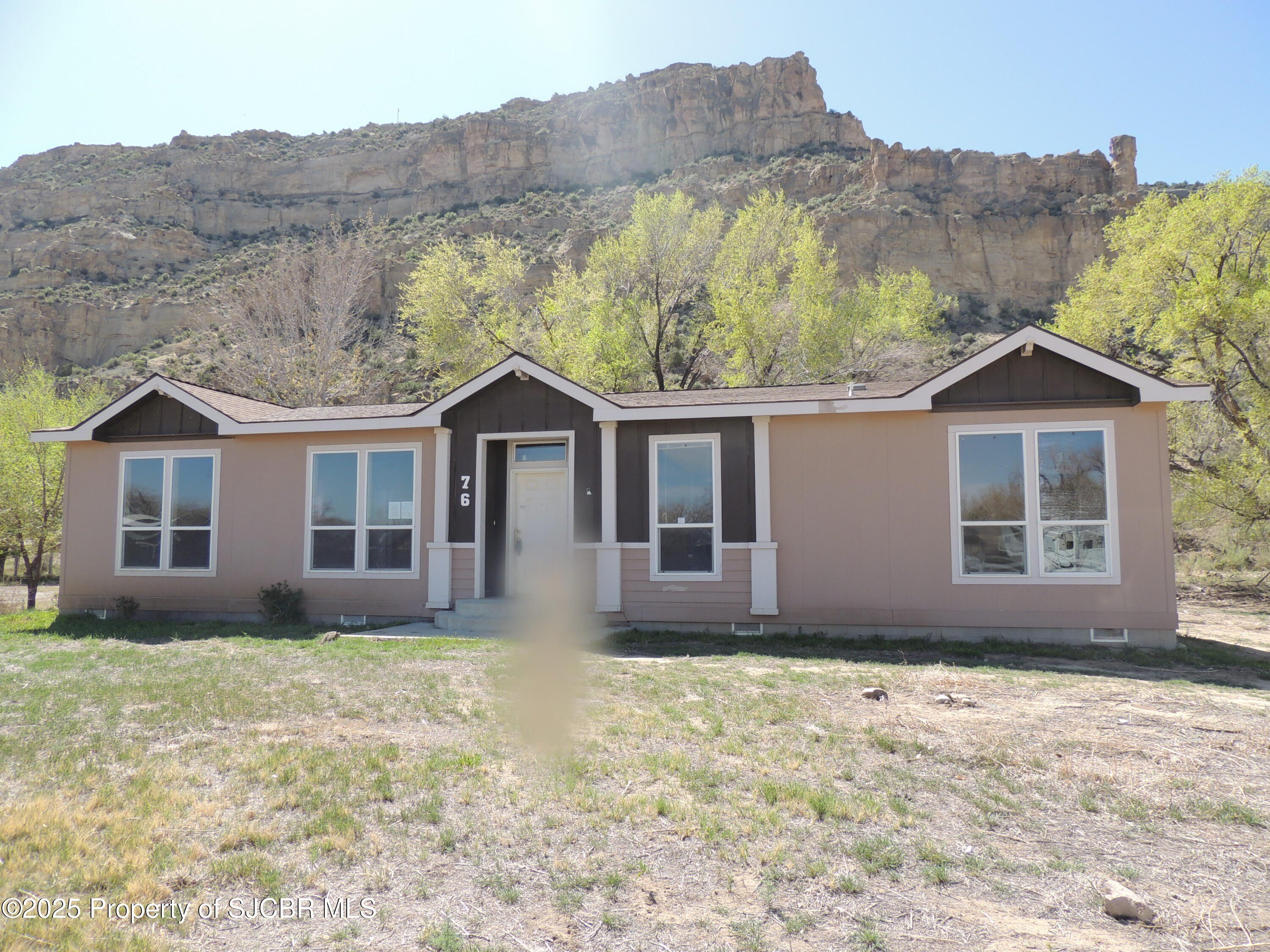 Currently Displayed Property Photo