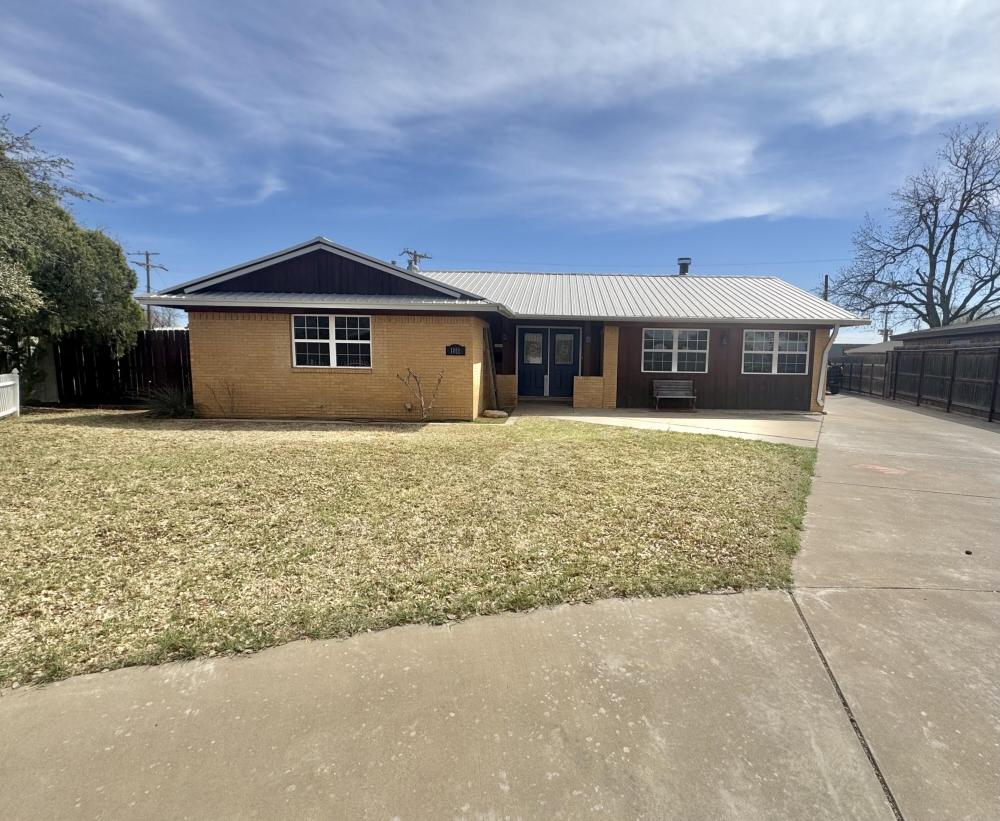 Currently Displayed Property Photo