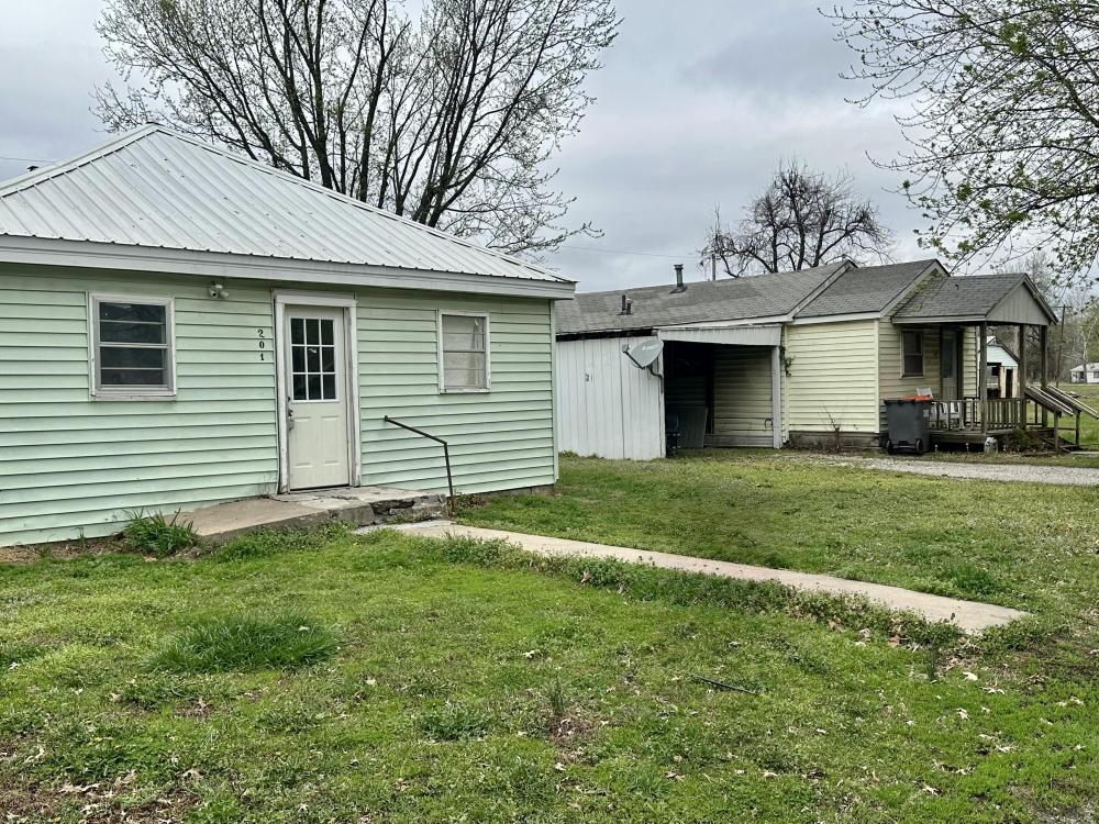 Currently Displayed Property Photo