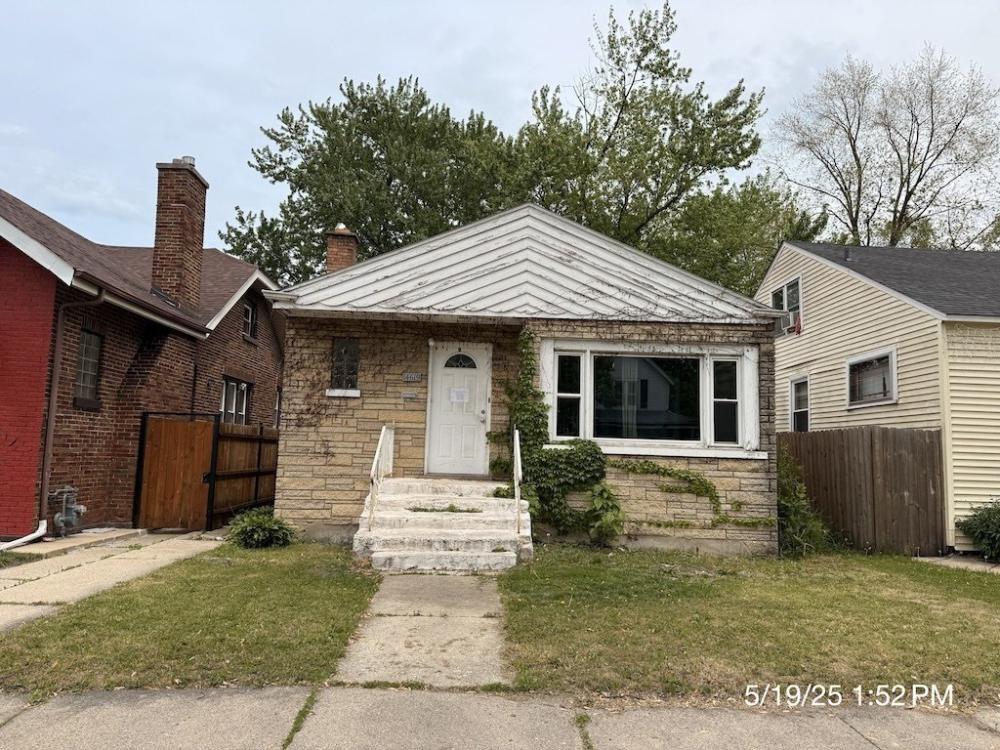 Currently Displayed Property Photo