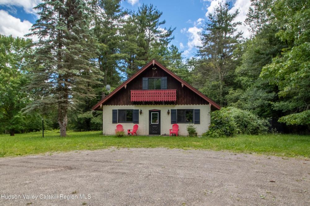 Currently Displayed Property Photo