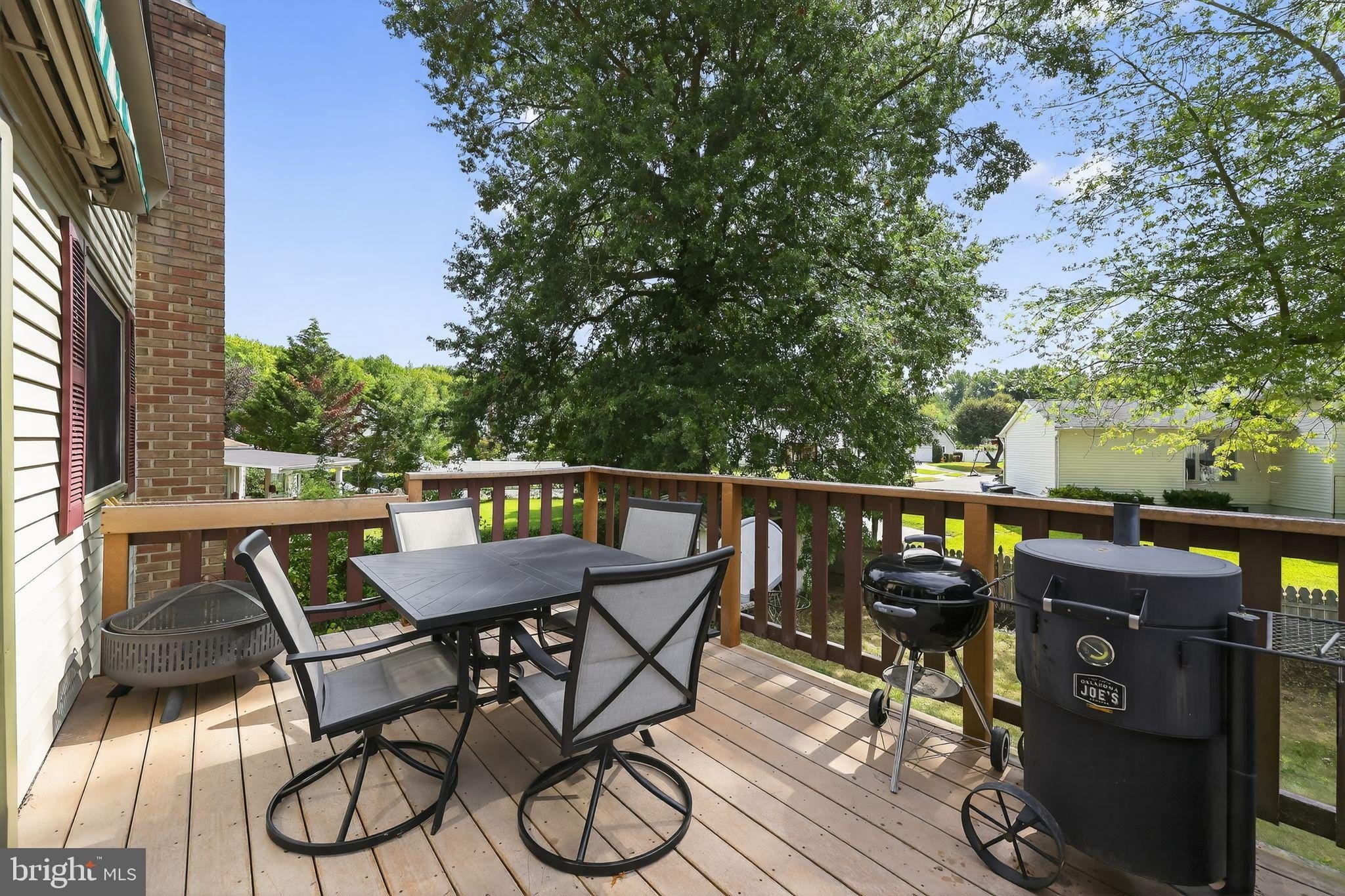 Currently Displayed Property Photo