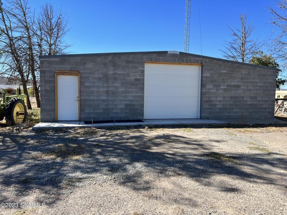 Currently Displayed Property Photo