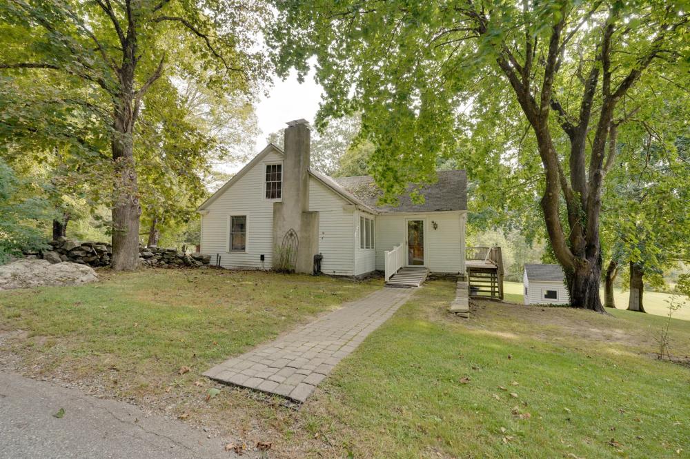 Currently Displayed Property Photo