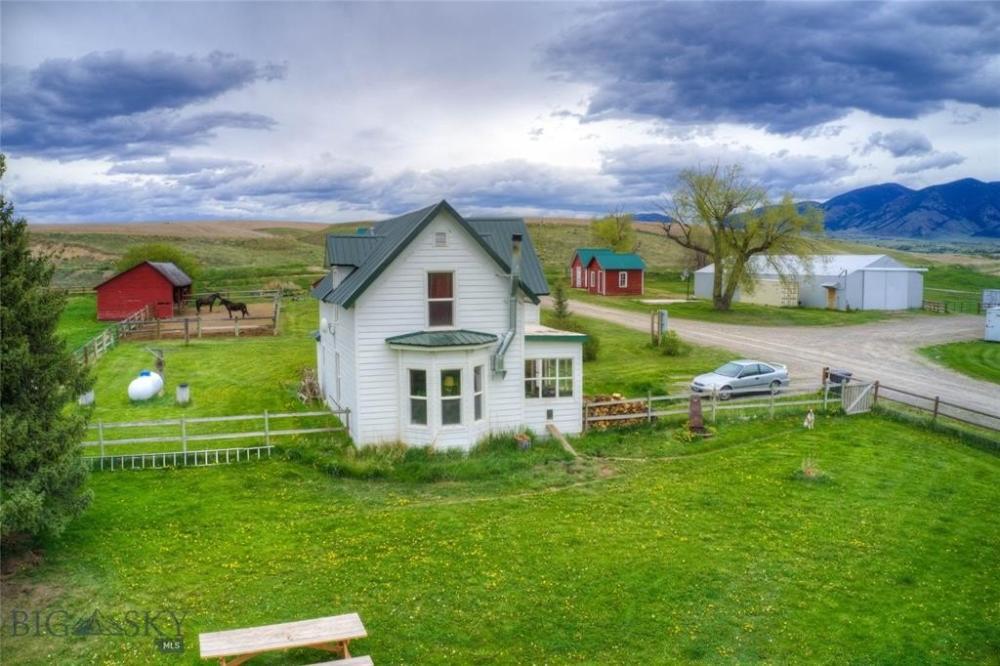 Currently Displayed Property Photo