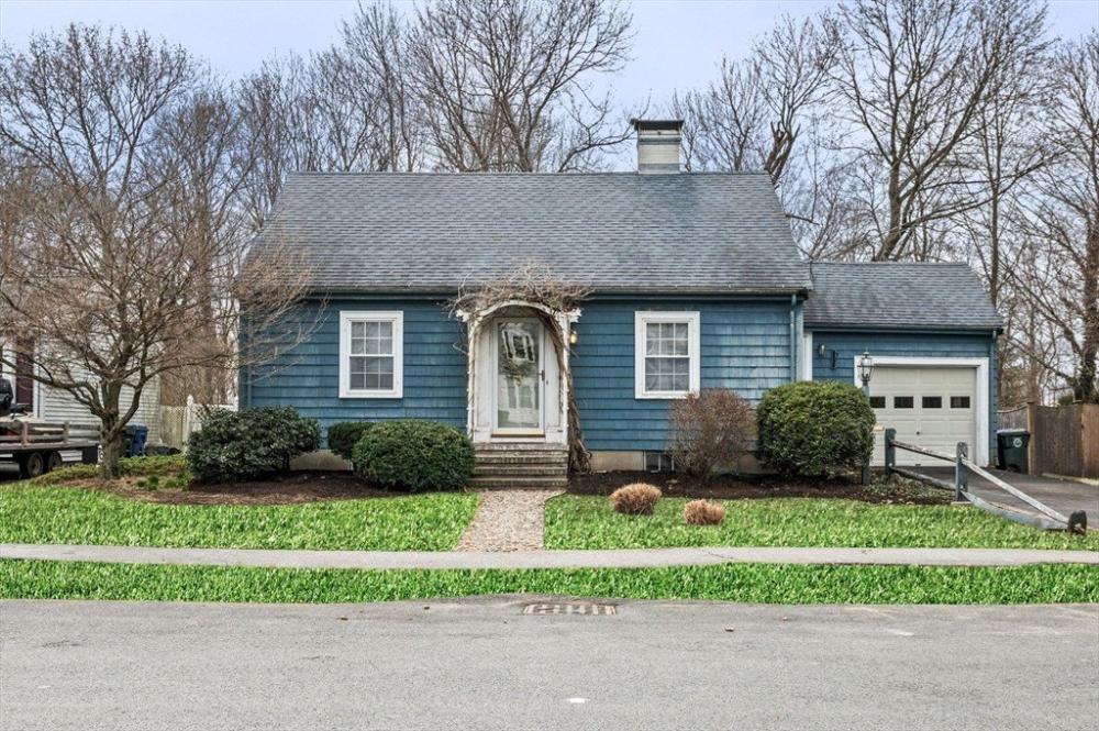 Currently Displayed Property Photo
