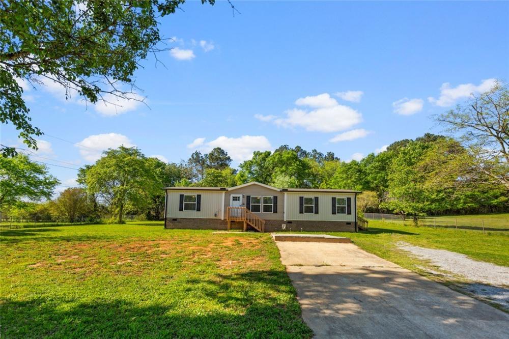 Currently Displayed Property Photo