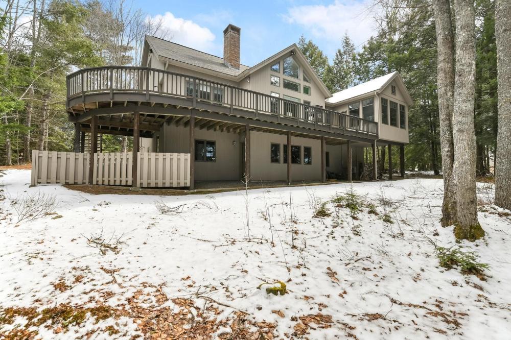 Currently Displayed Property Photo