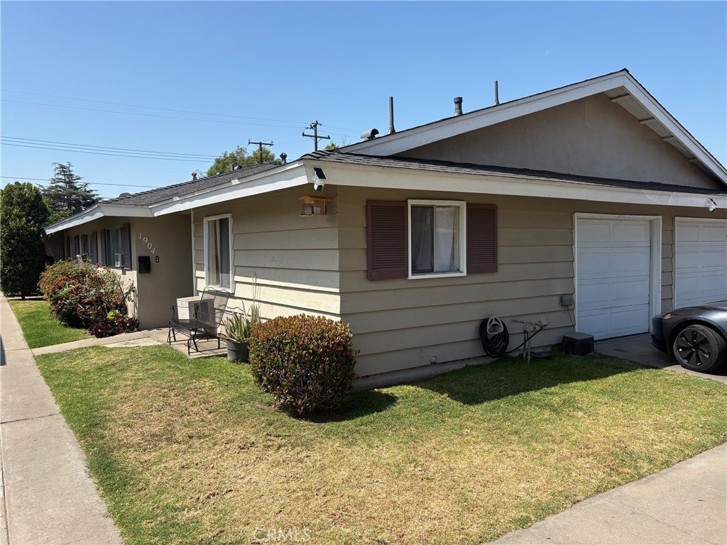 Currently Displayed Property Photo