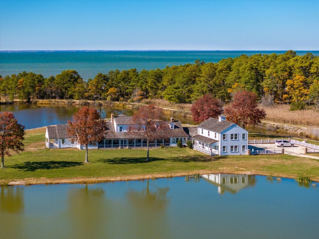 Currently Displayed Property Photo