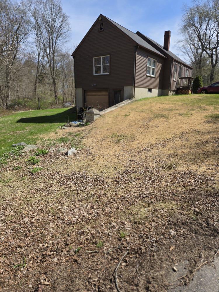 Currently Displayed Property Photo