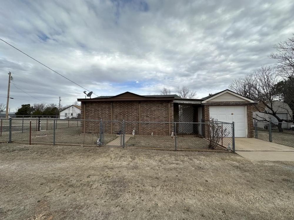 Currently Displayed Property Photo