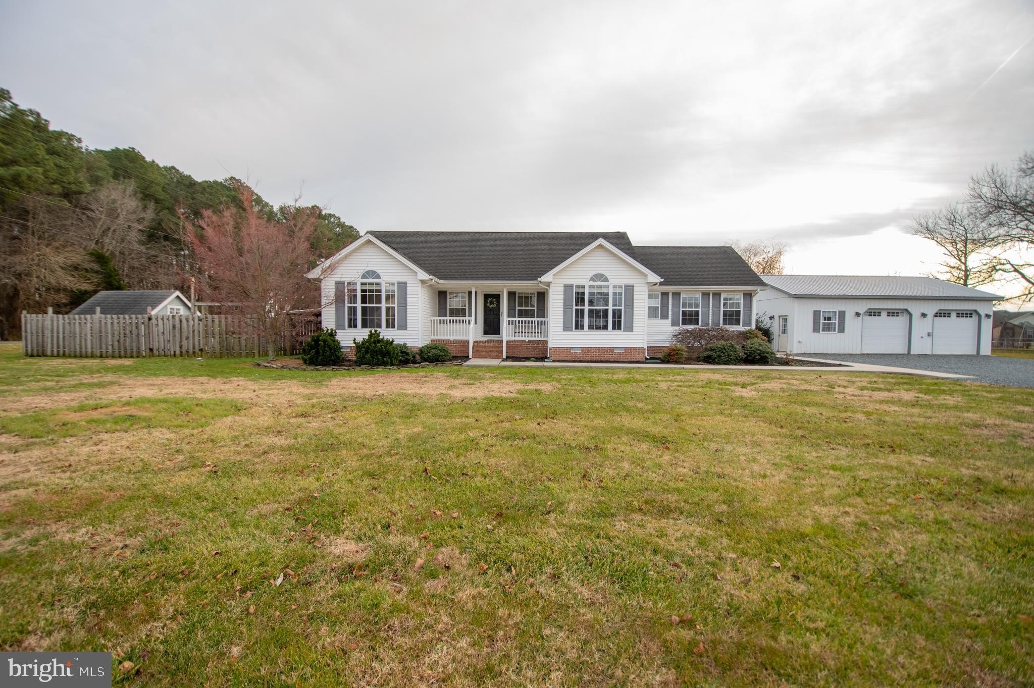 Currently Displayed Property Photo