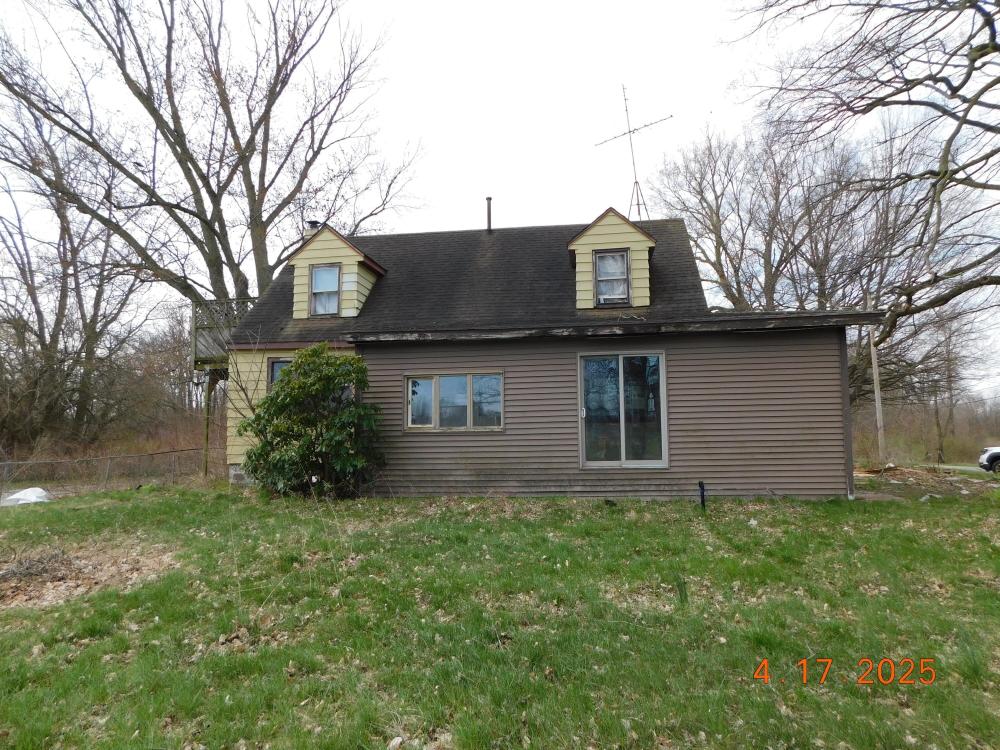 Currently Displayed Property Photo
