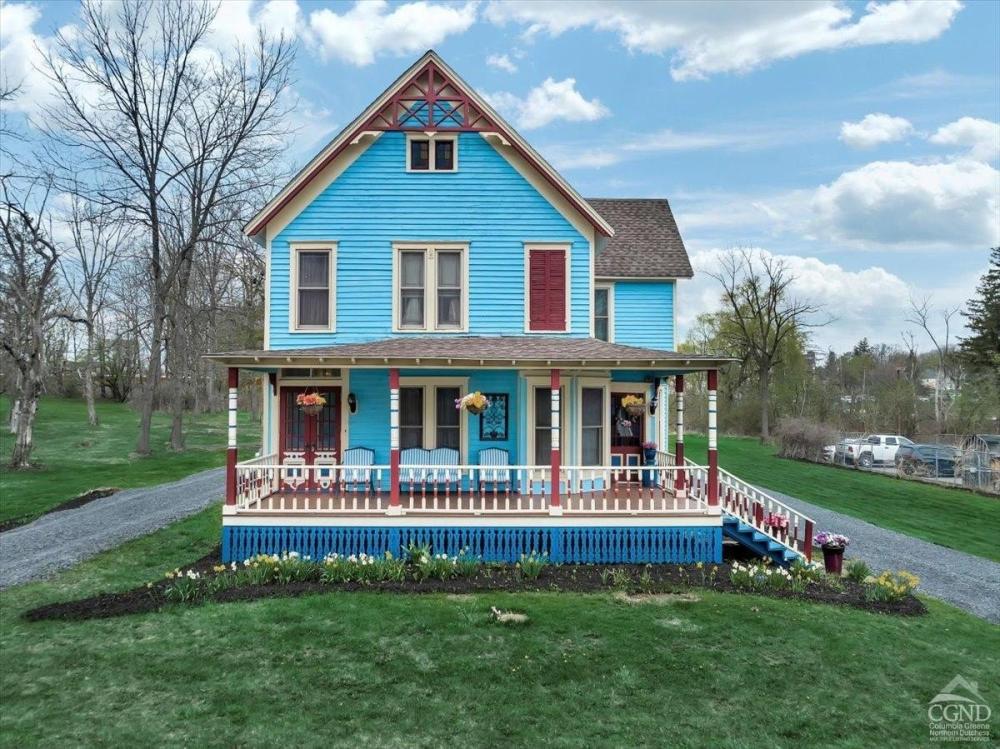 Currently Displayed Property Photo