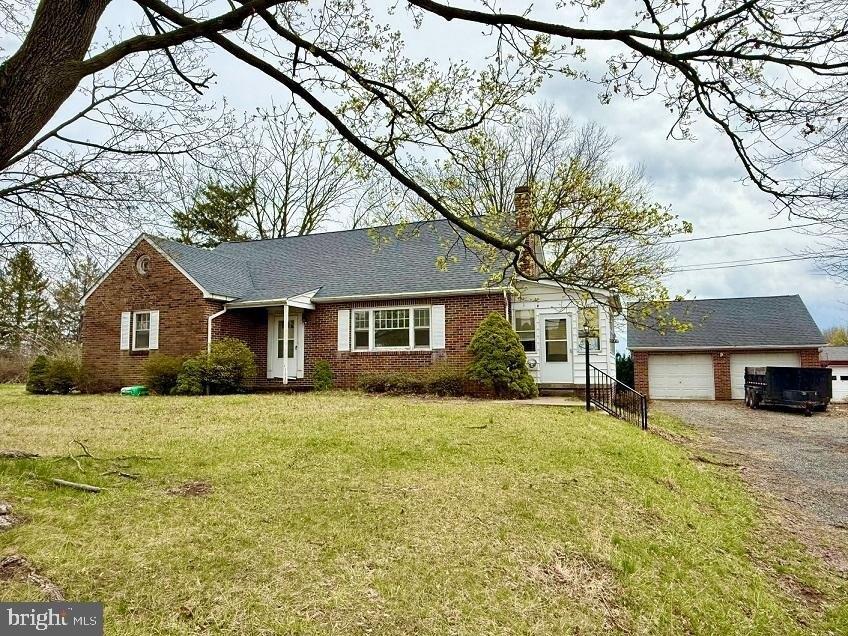 Currently Displayed Property Photo