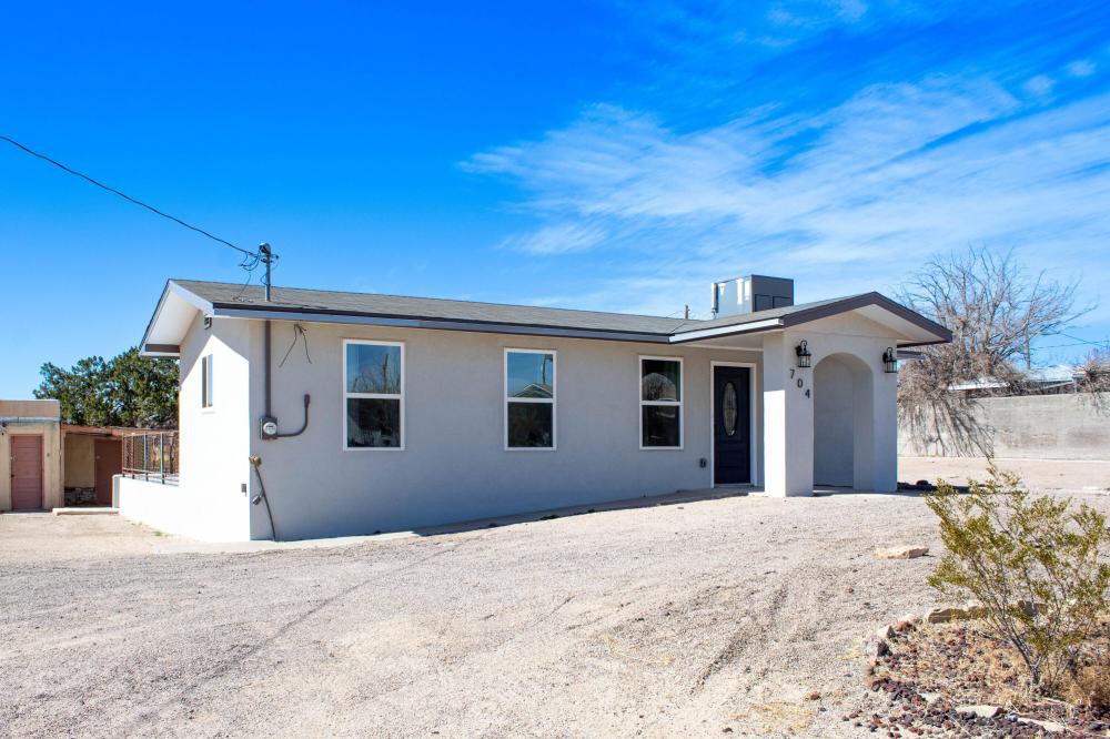 Currently Displayed Property Photo