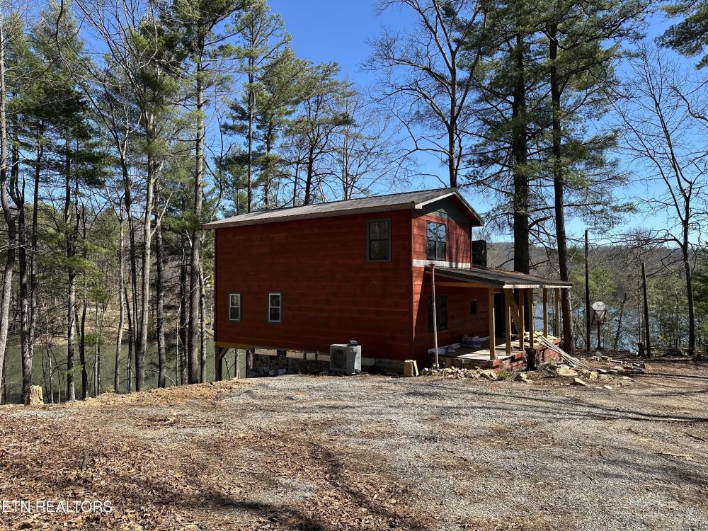 Currently Displayed Property Photo