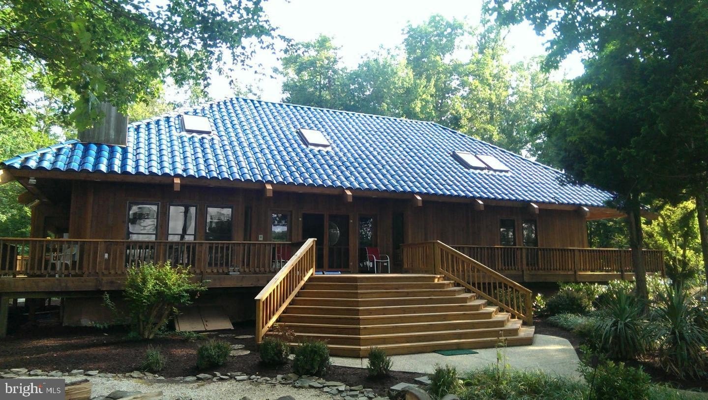 Currently Displayed Property Photo