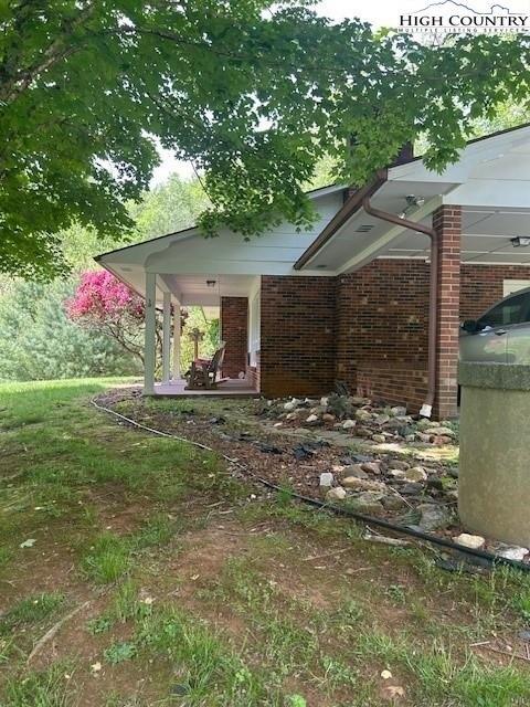 Currently Displayed Property Photo