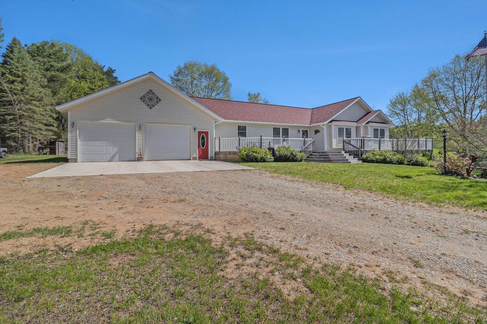 Currently Displayed Property Photo