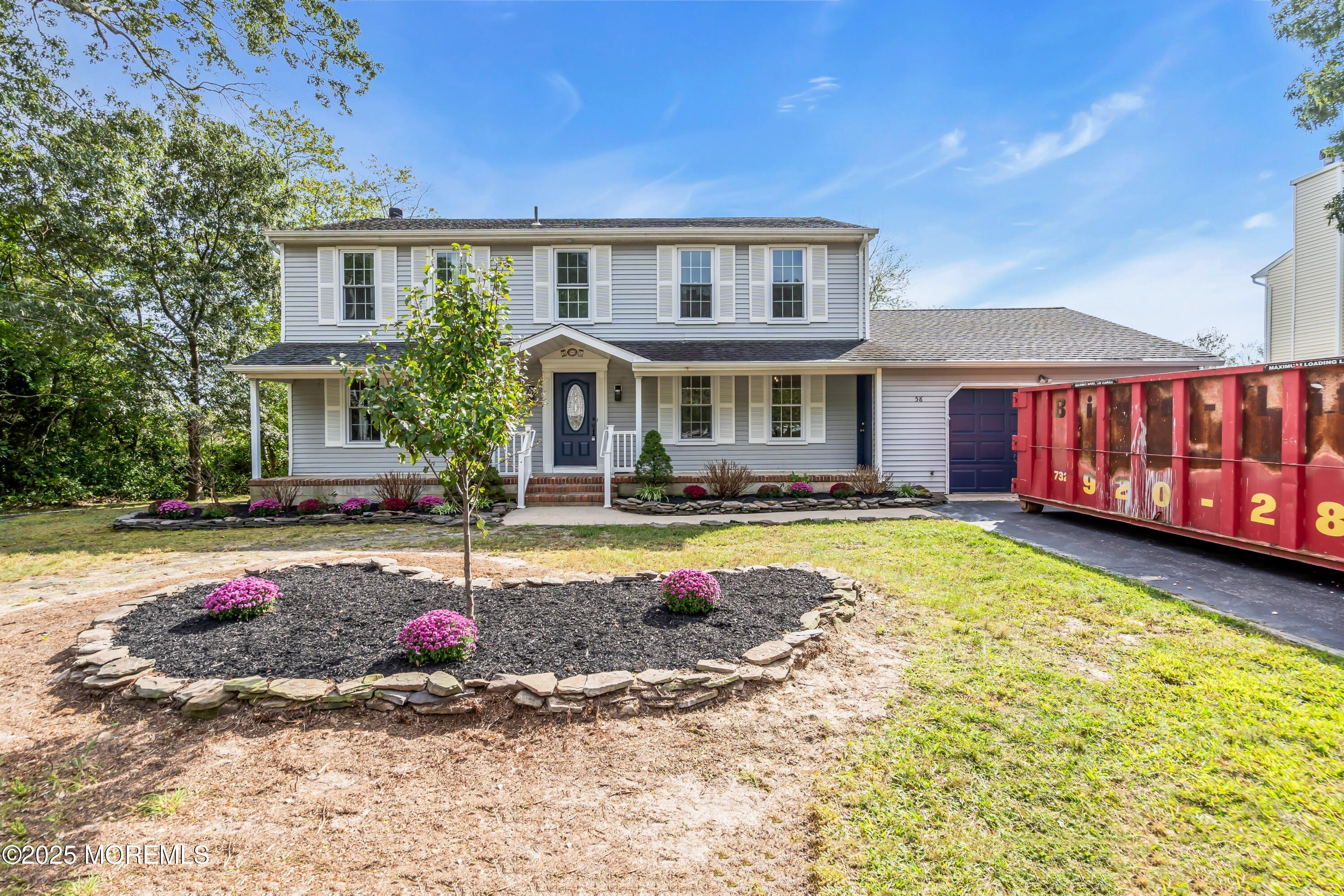 Currently Displayed Property Photo