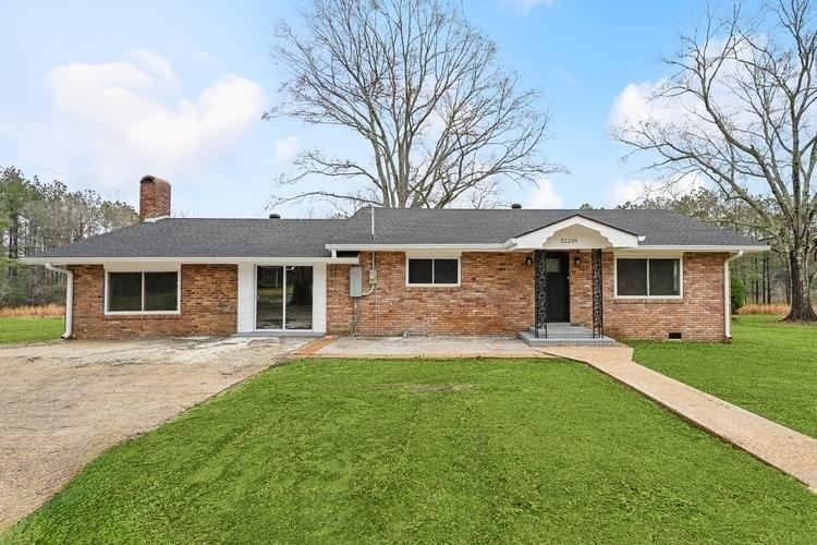 Currently Displayed Property Photo