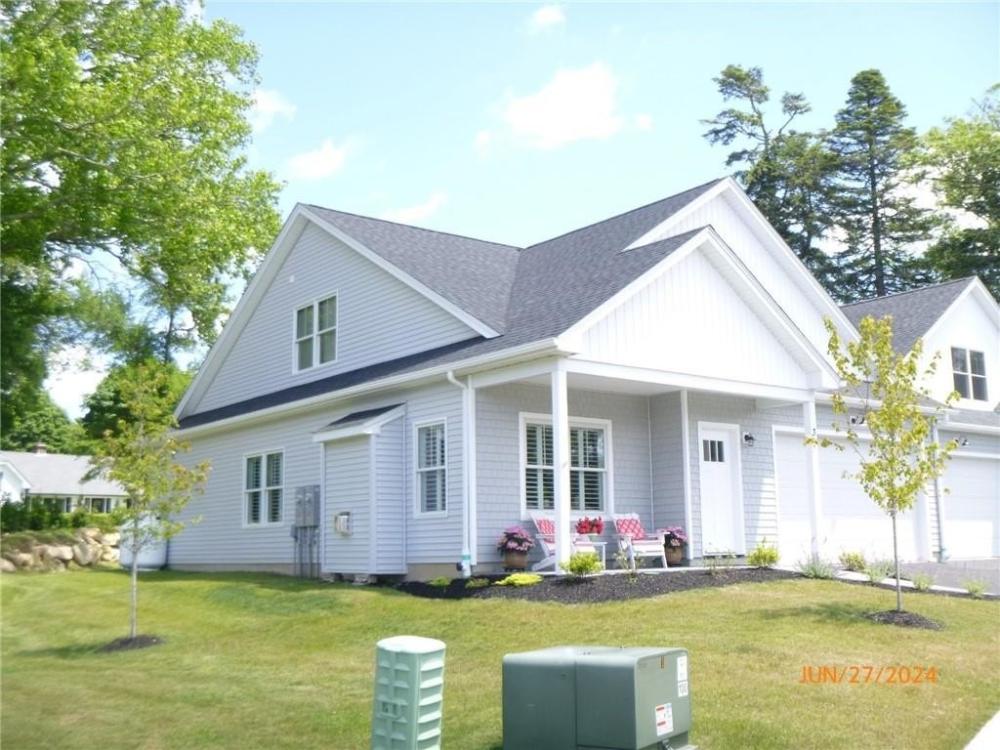 Currently Displayed Property Photo