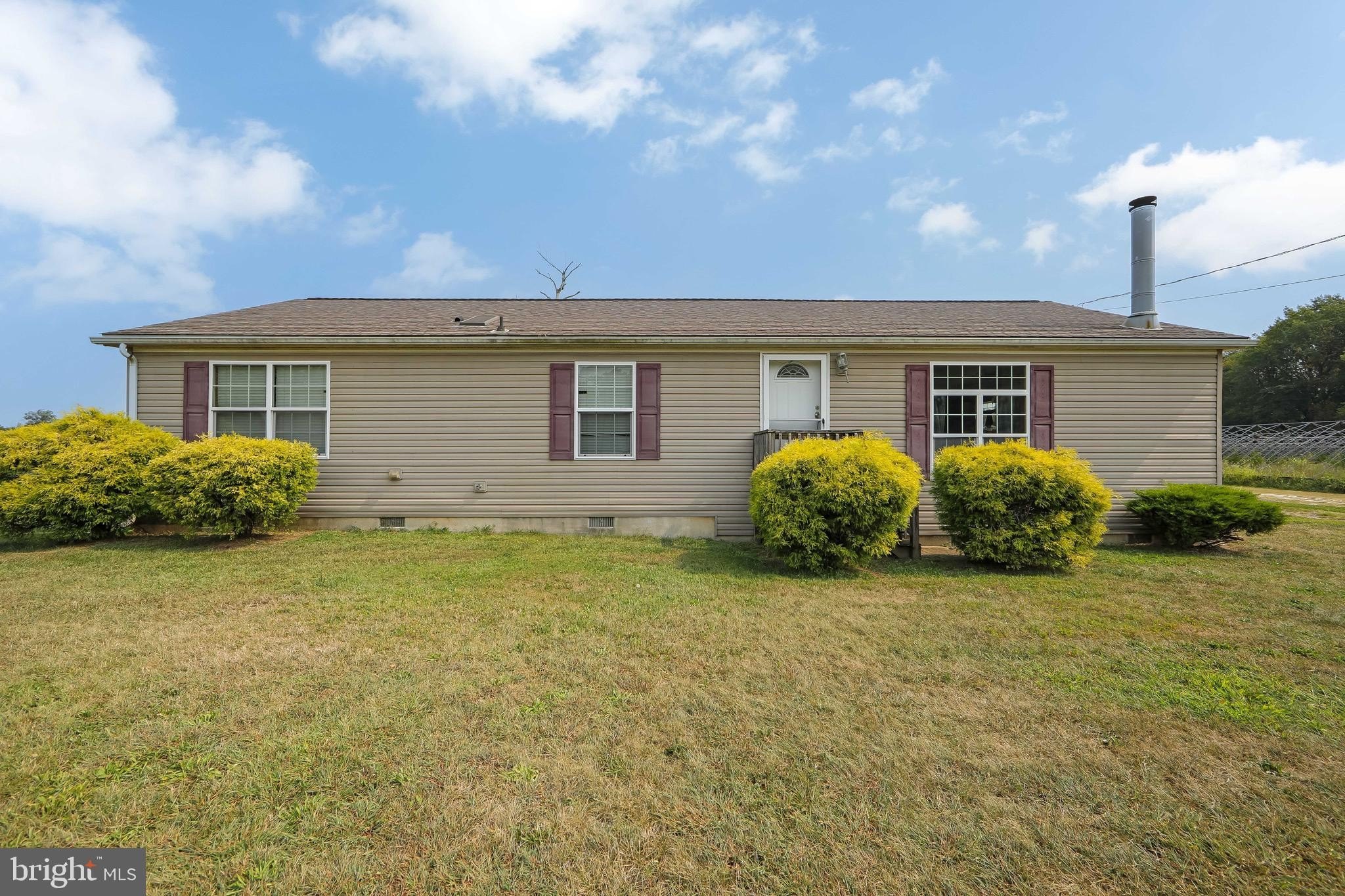 Currently Displayed Property Photo