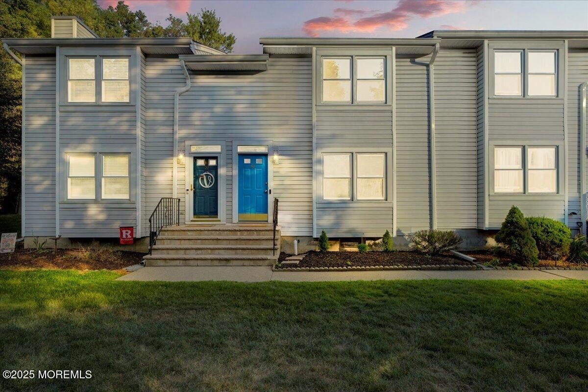 Currently Displayed Property Photo