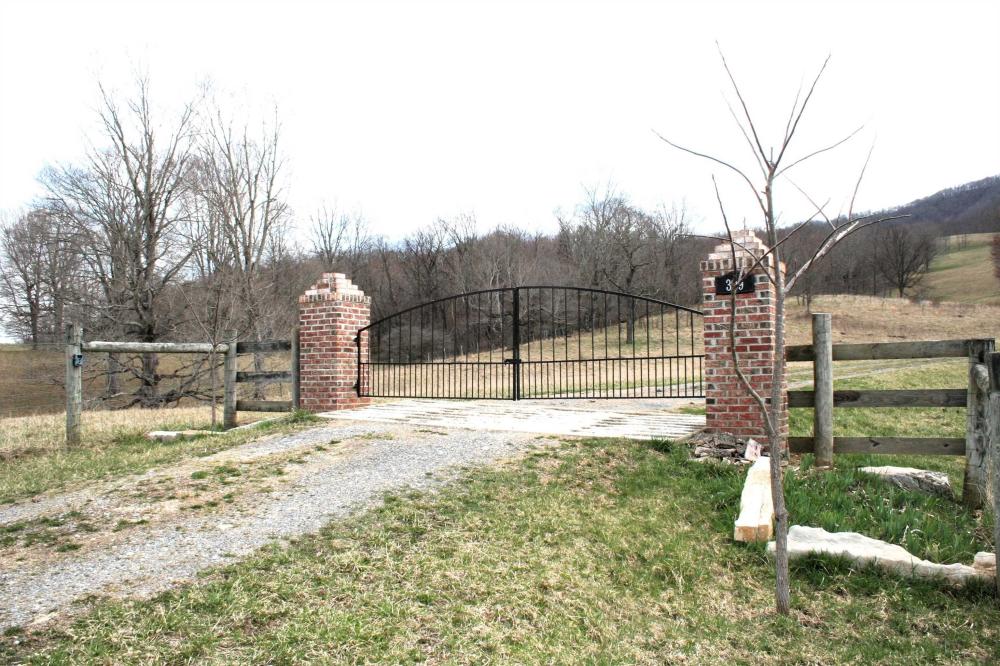 Currently Displayed Property Photo