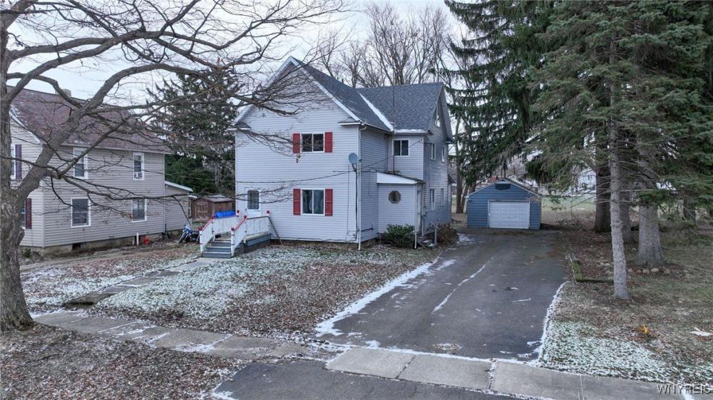 Currently Displayed Property Photo