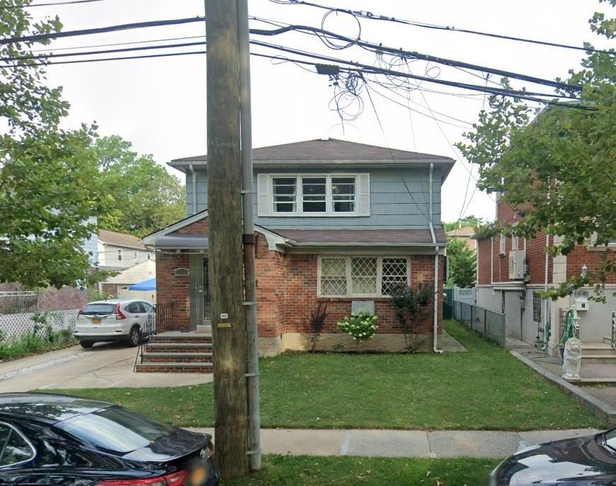 Currently Displayed Property Photo